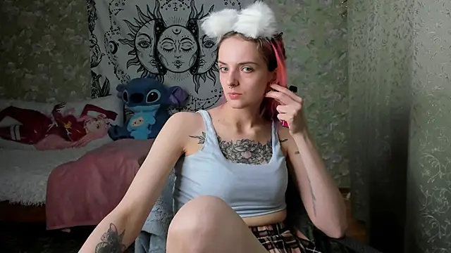 Snapshot of Cutie_Adelia chatting on 10, 3, 2025 Cutie Adelia online show from 10, 3, 2025