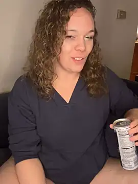 AuroraSummers online show from 28, 2, 2025