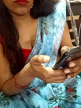 Snapshot of Diya_143 chatting on 6, 2, 2026 Diya 143 online show from 6, 2, 2026