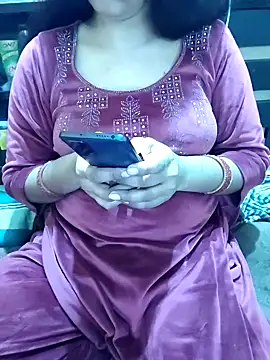 Snapshot of Diya_143 chatting on 7, 2, 2026 Diya 143 online show from 7, 2, 2026