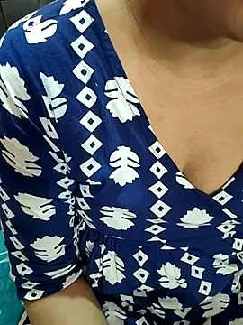 Snapshot of Diya_143 chatting on 13, 2, 2026 Diya 143 online show from 13, 2, 2026