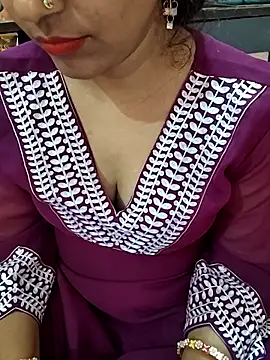 Snapshot of Diya_143 chatting on 24, 2, 2026 Diya 143 online show from 24, 2, 2026