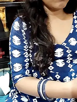 Snapshot of Diya_143 chatting on 27, 2, 2026 Diya 143 online show from 27, 2, 2026