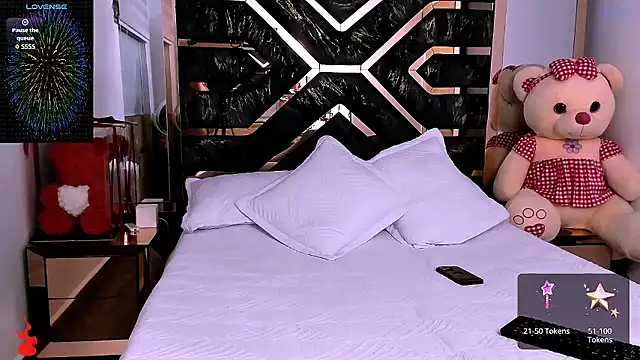 Tania white89 online show from 13, 1, 2026