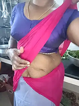 Snapshot of Tamil-hotwife chatting on 16, 9, 2025 Tamil-hotwife online show from 16, 9, 2025
