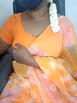 Snapshot of Tamil-hotwife chatting on 8, 10, 2025 Tamil-hotwife online show from 8, 10, 2025