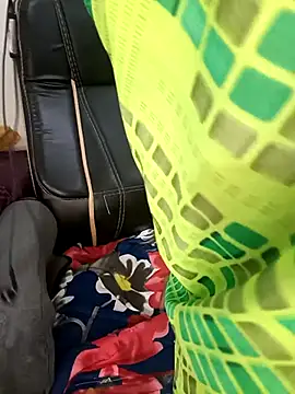 Snapshot of Tamil-hotwife chatting on 8, 10, 2025 Tamil-hotwife online show from 8, 10, 2025