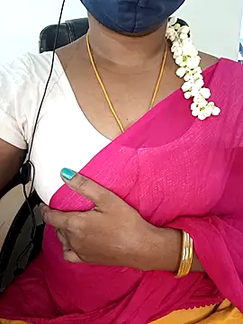 Snapshot of Tamil-hotwife chatting on 11, 11, 2025 Tamil-hotwife online show from 11, 11, 2025