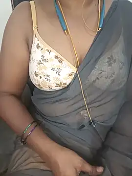 Snapshot of Tamil-hotwife chatting on 18, 6, 2026 Tamil-hotwife online show from 18, 6, 2026