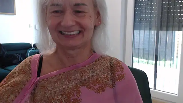 Snapshot of Hot_Ann52 chatting on 16, 9, 2025 Hot Ann52 online show from 16, 9, 2025