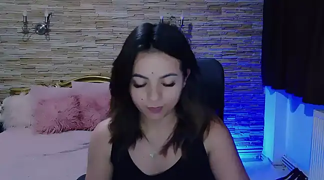 PlayfulElla online show from 15, 12, 2024