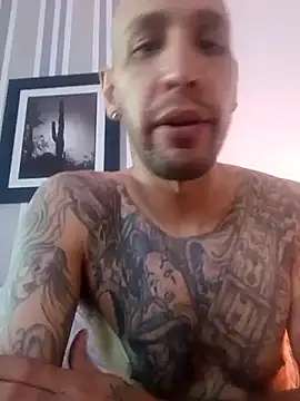 Snapshot of mrbigone45 chatting on 24, 11, 2025 mrbigone45 online show from 24, 11, 2025