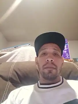 Snapshot of mrbigone45 chatting on 17, 4, 2026 mrbigone45 online show from 17, 4, 2026
