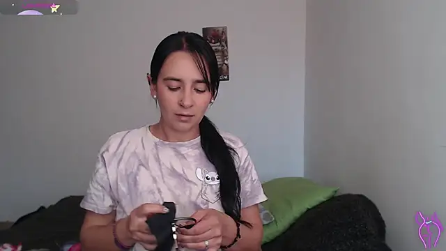 Snapshot of party2col chatting on 13, 2, 2026 party2col online show from 13, 2, 2026