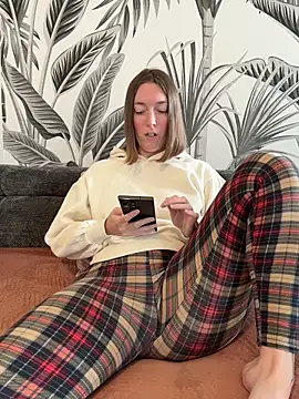 Snapshot of Daisy_Michto_Officiel chatting on 19, 5, 2026 Daisy Michto Officiel online show from 19, 5, 2026