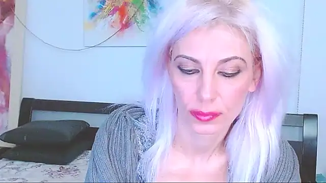 HoneyLara online show from 31, 1, 2025
