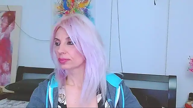 HoneyLara online show from 12, 2, 2025