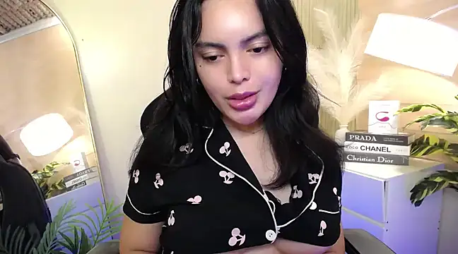 Snapshot of HotstuffCherrySummer chatting on 11, 1, 2025 HotstuffCherrySummer online show from 11, 1, 2025