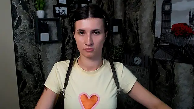 Snapshot of MaryEm976 chatting on 26, 6, 2026 MaryEm976 online show from 26, 6, 2026