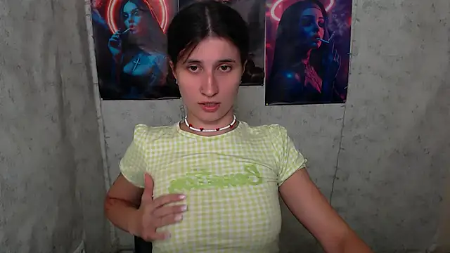 Snapshot of MaryEm976 chatting on 19, 7, 2026 MaryEm976 online show from 19, 7, 2026