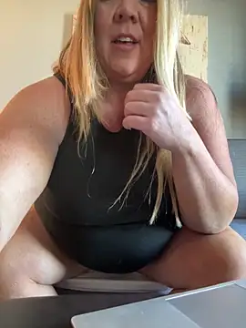 JESS LOVES online show from 9, 3, 2025