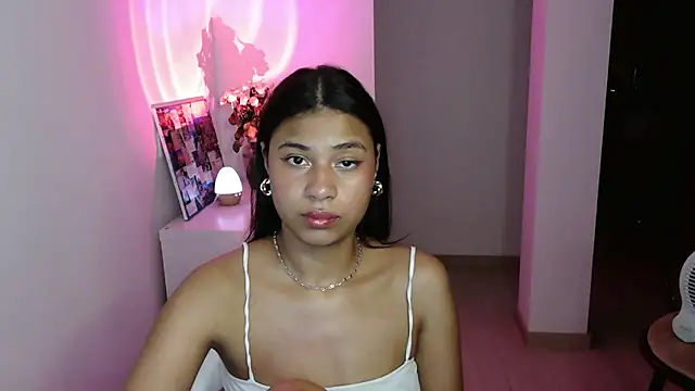 dark enchantress  online show from 11, 1, 2025