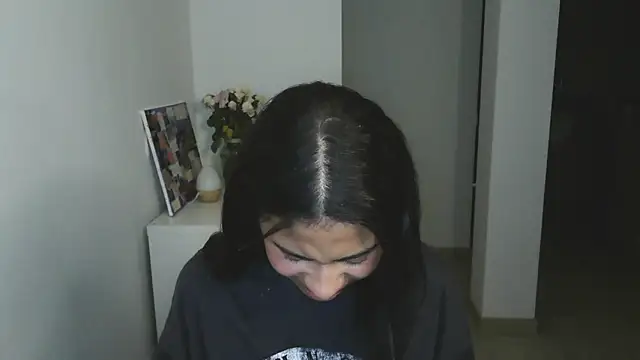 dark enchantress  online show from 12, 1, 2025