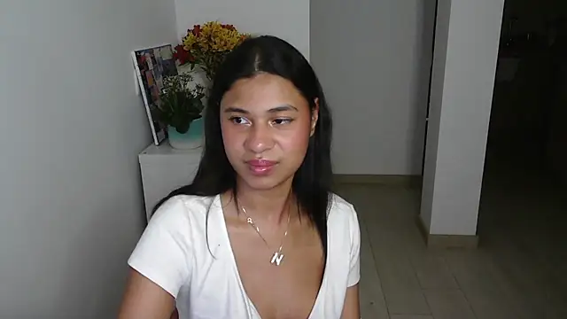 dark enchantress  online show from 17, 1, 2025