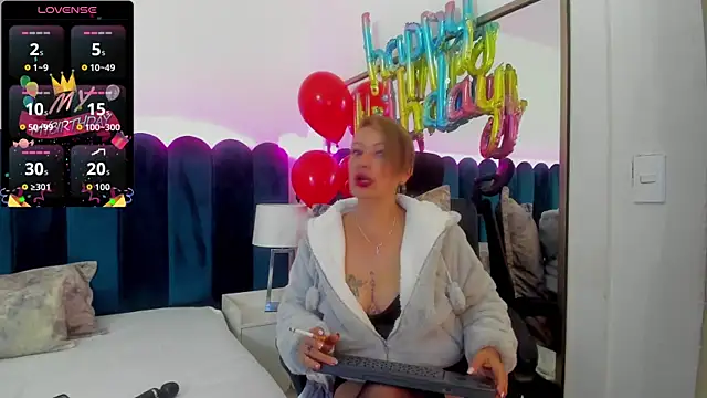 marianaaguii online show from 1, 10, 2025