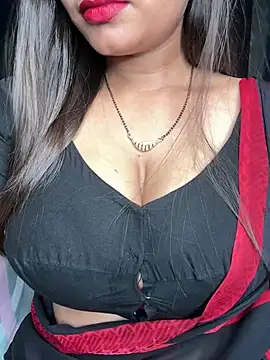 Snapshot of love_pihu chatting on 24, 7, 2026 love pihu online show from 24, 7, 2026
