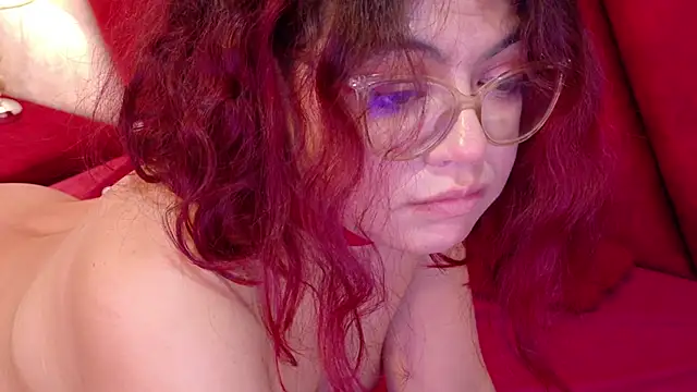 Catwhite  online show from 14, 2, 2025