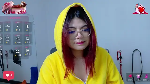 Catwhite  online show from 22, 2, 2025