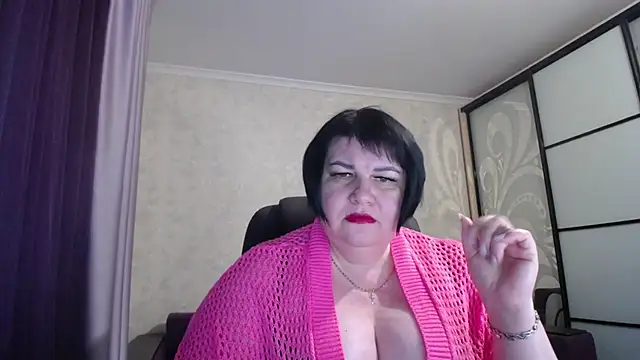 JuicyLady Di online show from 9, 2, 2025