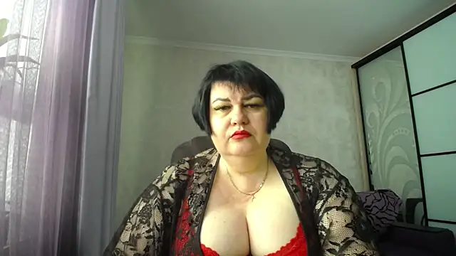 JuicyLady Di online show from 31, 5, 2026