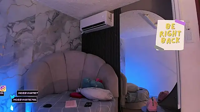 Katemoss70 online show from 10, 3, 2026