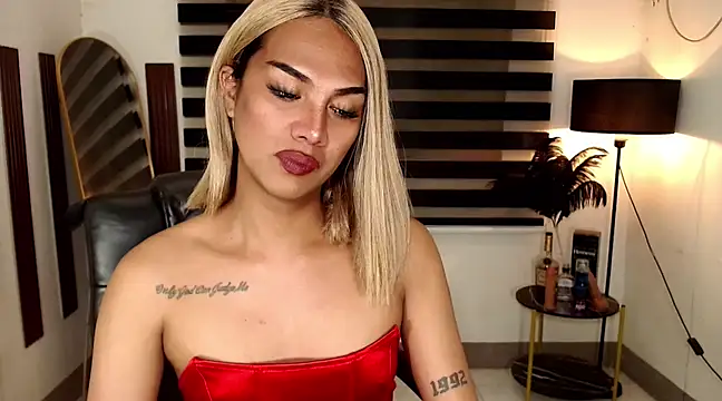 SarahAmber online show from 7, 2, 2025