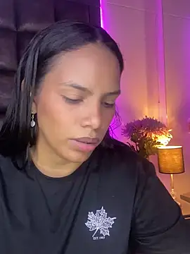 ArielleMillerr online show from 10, 1, 2025