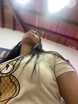 ArielleMillerr online show from 13, 1, 2025