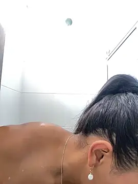 ArielleMillerr online show from 28, 2, 2025
