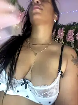 ArielleMillerr online show from 12, 9, 2025