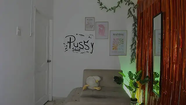 Snapshot of hornyprincess__ chatting on 20, 10, 2025 hornyprincess online show from 20, 10, 2025