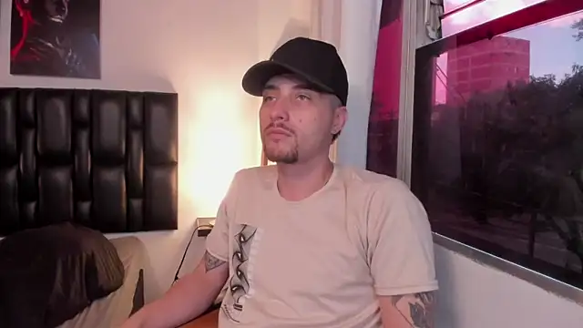 Pleasure Vibes23 online show from 21, 1, 2025