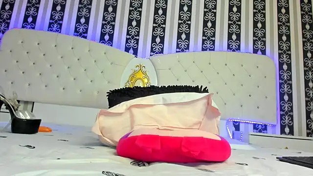 Aidasina online show from 15, 2, 2025