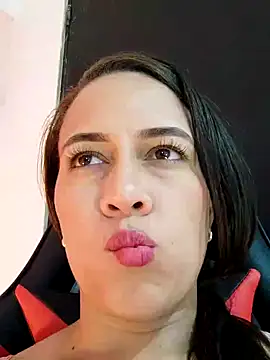 Nanybaker95 online show from 18, 12, 2024