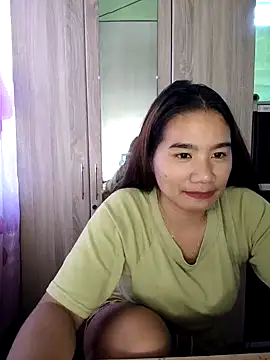 Snapshot of Kissy07 chatting on 4, 2, 2025 Kissy07 online show from 4, 2, 2025