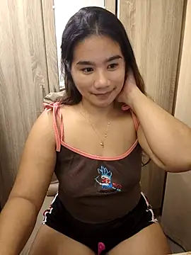 Snapshot of Kissy07 chatting on 23, 10, 2025 Kissy07 online show from 23, 10, 2025