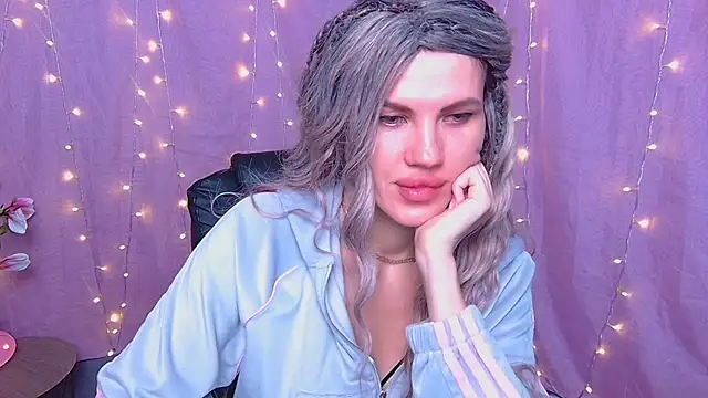 Snapshot of MilaLoona chatting on 27, 3, 2026 MilaLoona online show from 27, 3, 2026