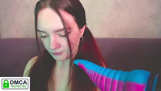 Alyssa   Scarlet online show from 8, 10, 2025