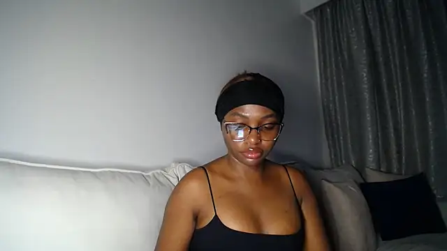 Snapshot of Pretty_Liya08 chatting on 20, 4, 2026 Pretty Liya08 online show from 20, 4, 2026
