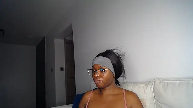 Snapshot of Pretty_Liya08 chatting on 30, 4, 2026 Pretty Liya08 online show from 30, 4, 2026